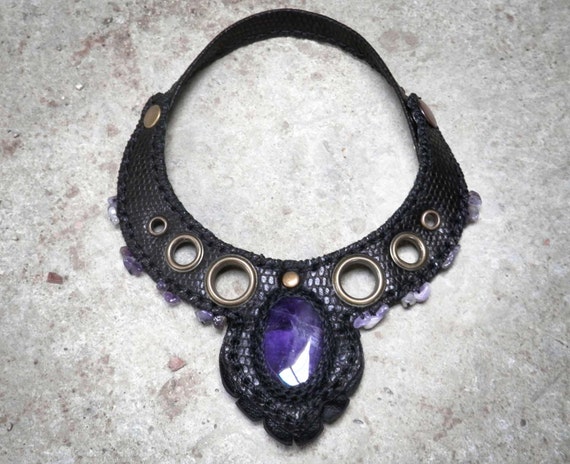 PARADOX 004⎜Black leather necklace with natural amethyst⎜Victorian punk necklace⎜Leather jewelry⎜Burning man jewelry⎜Statement necklace by TximeletaCreations steampunk buy now online PARADOX 004⎜Black leather necklace with natural amethyst⎜Victorian punk necklace⎜Leather jewelry⎜Burning man jewelry⎜Statement necklace by TximeletaCreations steampunk buy now online