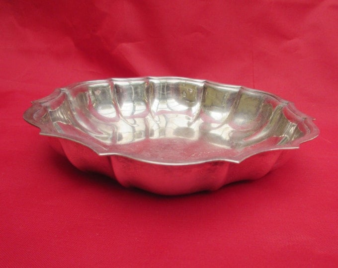Chippendale Bowl - Signed International Silver Company - silver plated Serving trinket dish