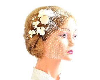 Birdcage veil headband Bridal veil fascinator Simple fascinator with veil Bridal headpiece Head piece White fascinator Flower headpiece