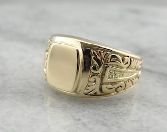 Stunning Antique Signet Ring with Scrolling Motif 12FEW1-N