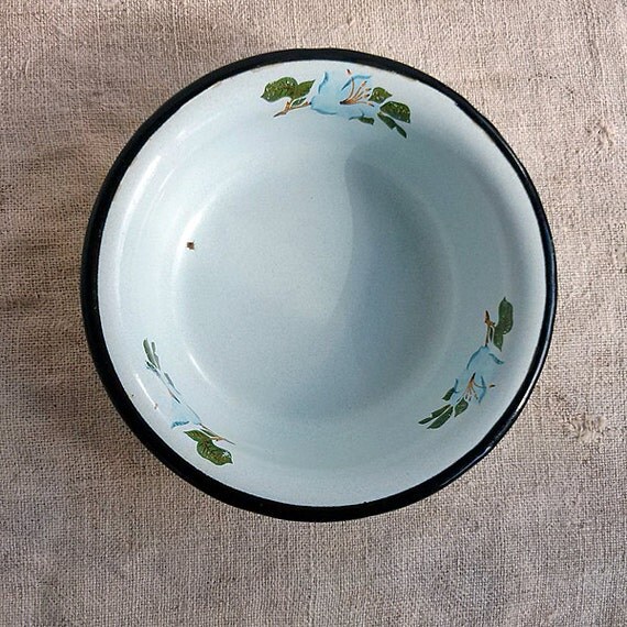 Vintage metal round dish Retro chipped enamel bowls by MyWealth
