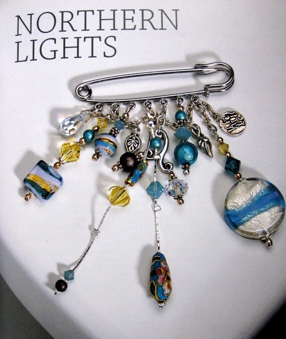 Simply Charms 20 Beading Projects By Lark Crafts Paperback