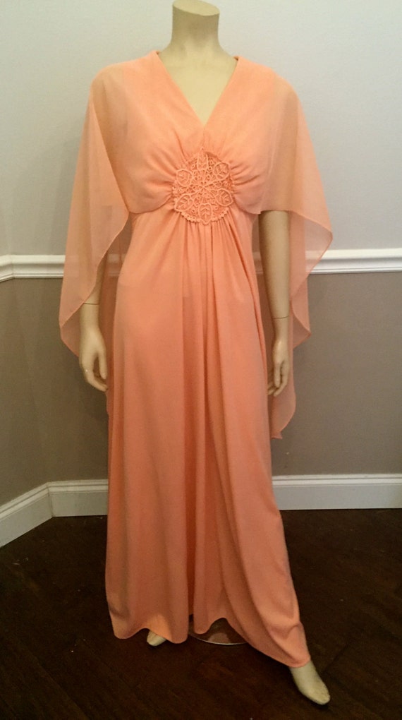 Late 60 to 70's PROM peach dress with 60's style flowy