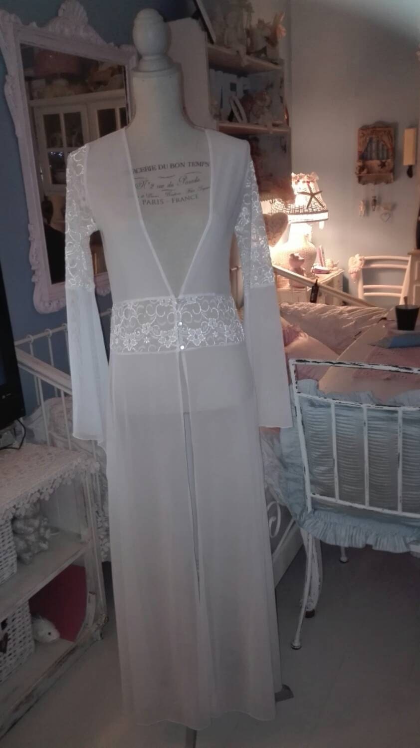 vintage shabby chic white dressing gown robe sexy elegant vintage shabby chic white dressing gown robe sexy elegant