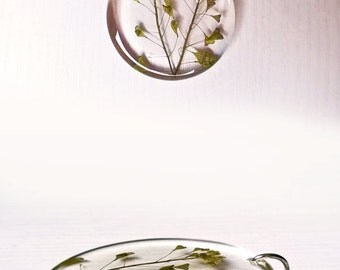 Pressed Flower Jewelry - Shepherd's Purse Necklace - Botanical Pendant - Real Plant - Resin Necklace - Spring Jewelry - Paperweight