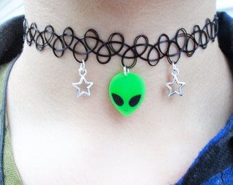 Alien Choker // 90s Grunge Choker // Pastel Goth Tattoo Choker // Pastel Grunge Choker // Cute Alien Necklace // Punk Choker // Soft Grunge