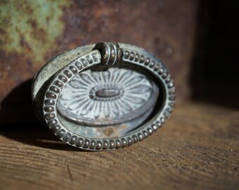 Antique Drawer Pull - Architectural Salvage, Victorian Hardware, Antique Hardware - Victorian Decor - Antique Cabinet Pull Hardware