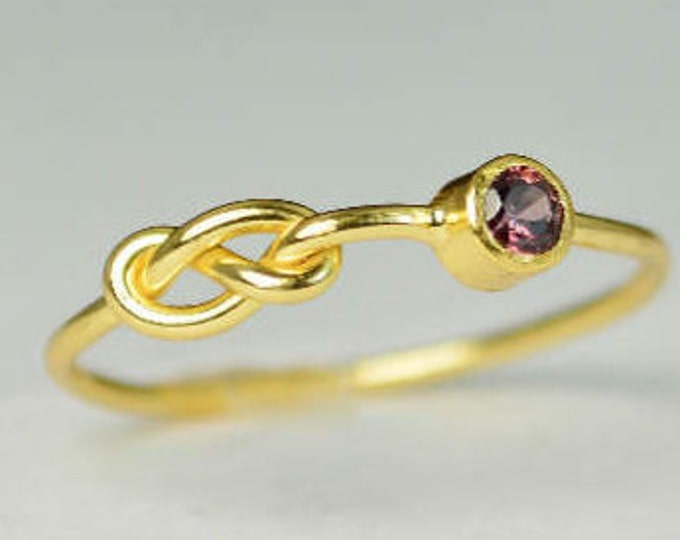 14k Gold Alexandrite Infinity Ring, 14k Gold Ring, Stackable Rings, Mother's Ring, June Birthstone Ring, Gold Infinity Ring, Gold Knot Ring