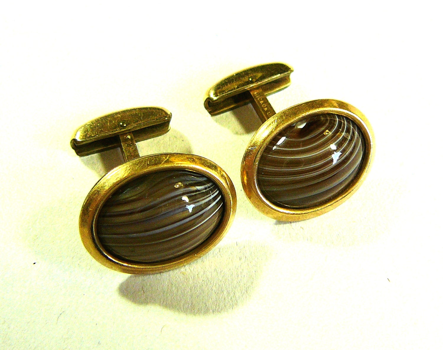 Cufflinks HICKOK USA 1/40 10k Gold R.G.B. Brown/White Glass