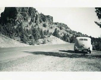 Vintage Photo "Picturesque Parking" Landscape Car Snapshot Photo Old Antique Black & White Landscape Photograph Found Paper Ephemera - 180