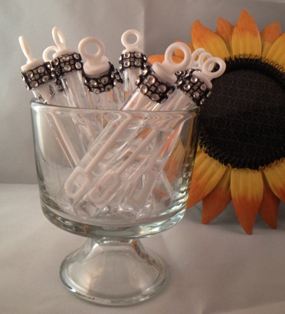 Wedding bubbles Wedding Favors Celebration by NannyGoatsCloset