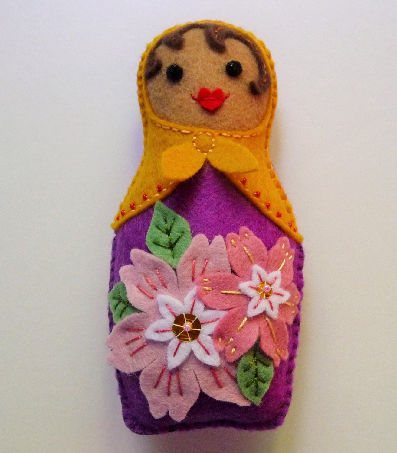 Felt Matryoshka Doll Ornament / Felt Russian Nesting Doll