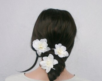 Cream Flower Hair Clips, Wedding Flower Hair Accessories, Bridal Hair Clips, Ivory Flower Bobby Pins, Set of 3 Cream Bobby Pins with Pearls