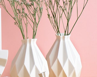 Geometric vase, White ceramic vase, Origami inspired , flower vase, Modern home decor vase, Holiday gift, Housewarming gift