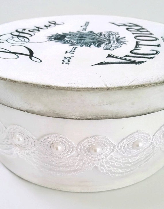 Hat Box Luggage White Gift Box Paper Mache Box Round