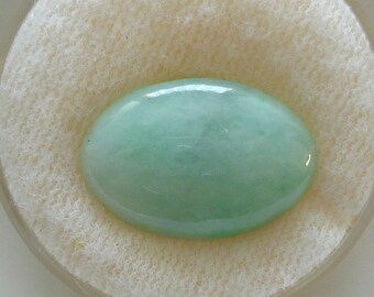S A L E 50% Off!!! GREEN JADEITE JADE Oval Cabochon (16.6x11.4x3.6mm)
