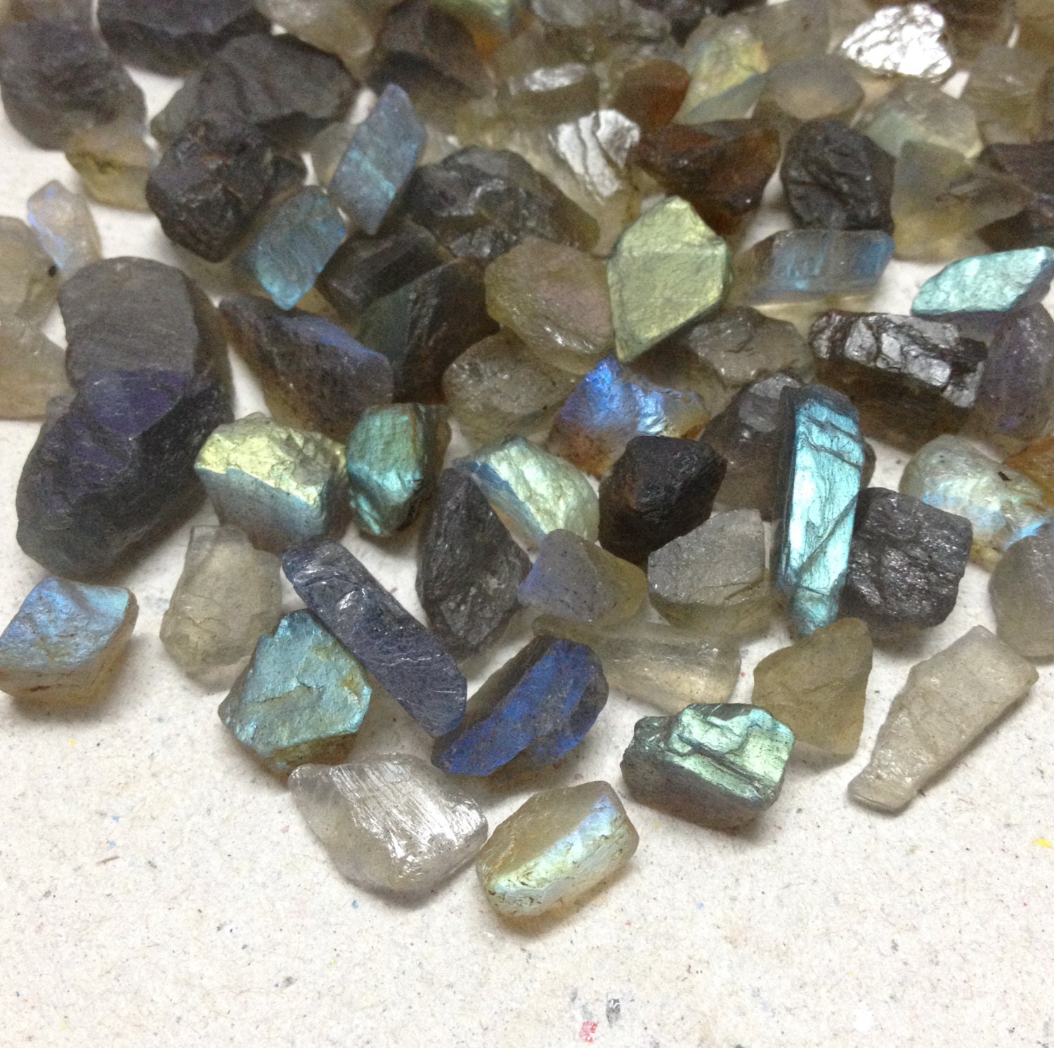 10 grams Rough labradorite raw labradorite size 812 mm lot