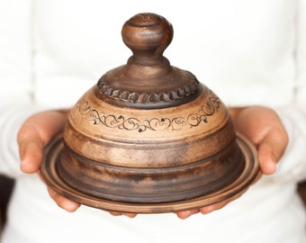 Butter dish Ceramic butter Dish Butter holder Butter dish with lid Pottery dish Butter keeper Cheese plate Covered butter dish Lidded dish