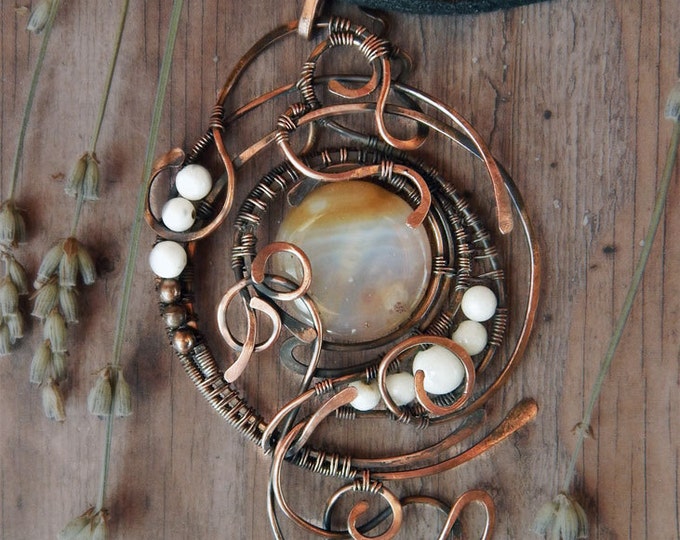 Elegant agate Pendant,Copper Wire winding, Fantasy style, unique,Birthstone,free-form jewelry,Gift for her, Natural white and color gemstone