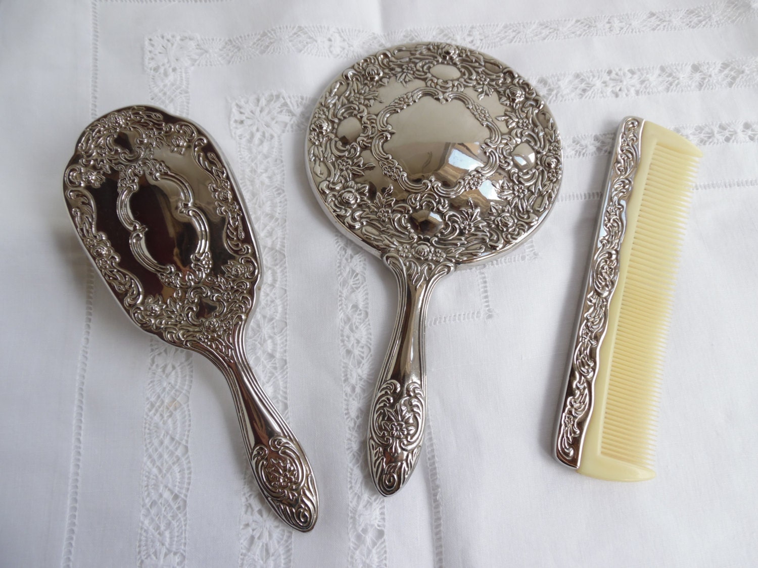 Silver plated brush set / vanity set / mirror set