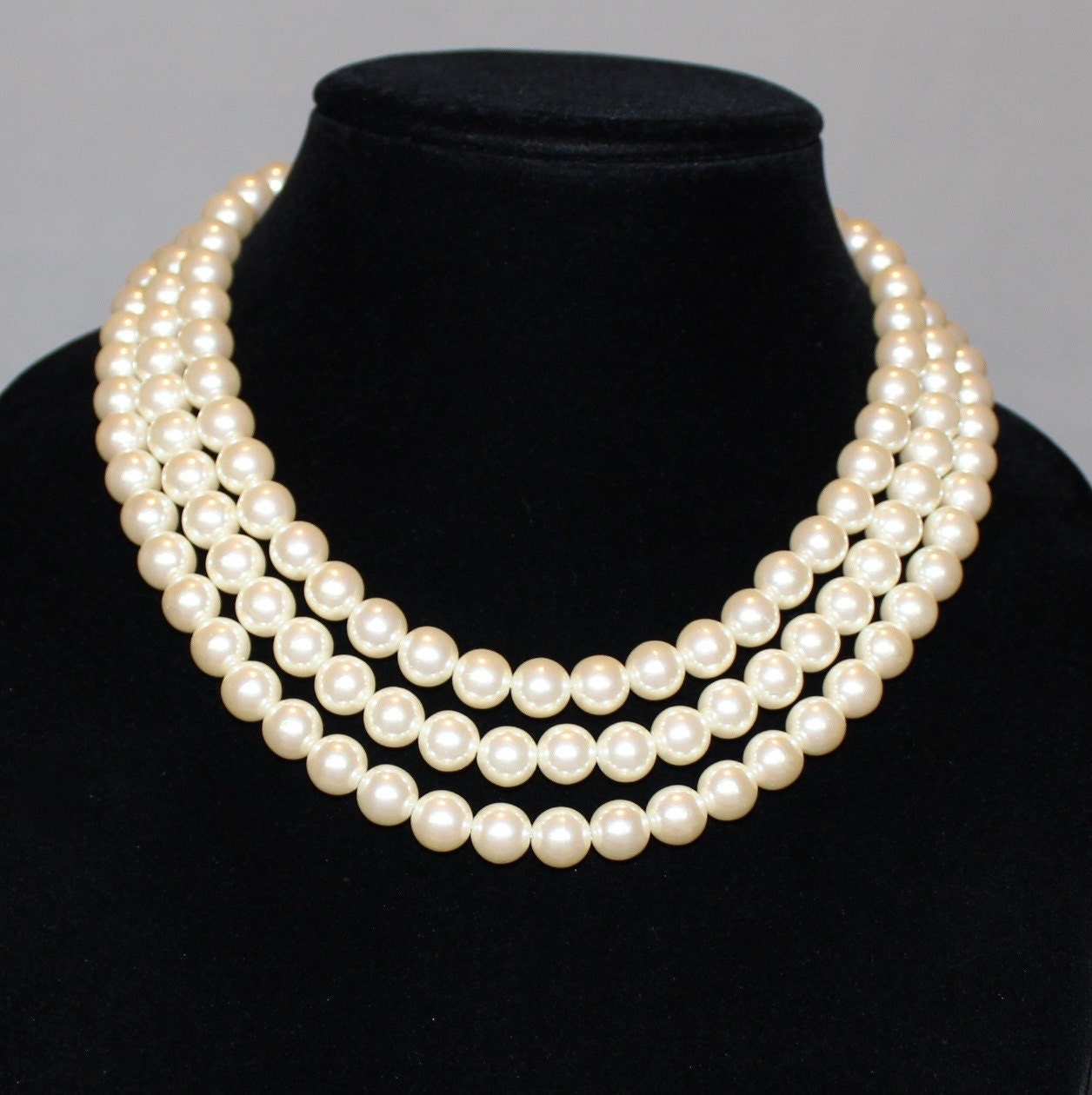 Classic Vintage Off White Multi Strand Pearl Necklace 3