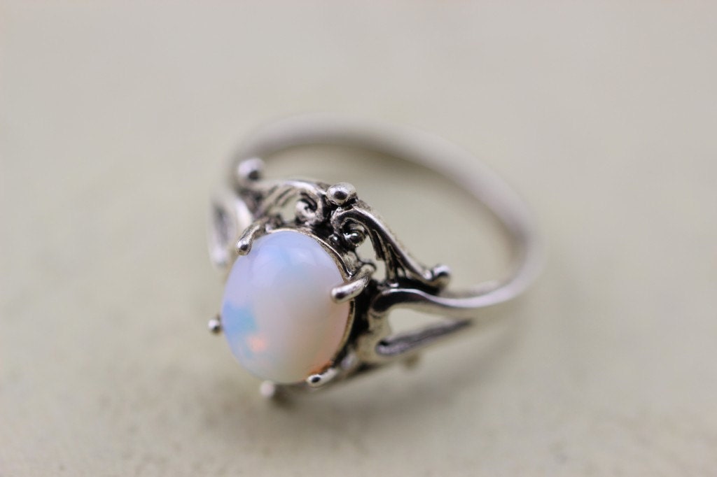 Oval Moonstone Victorian Triple Moon Goddess Ring Wicca Pagan