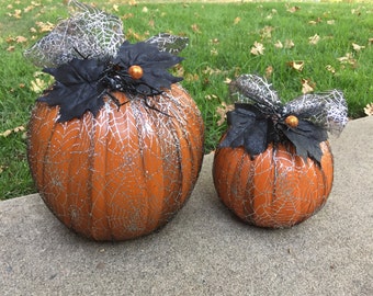Customized Halloween faux pumpkins in tulle, halloween decor, fall decor, inside outside decoration, halloween decoration