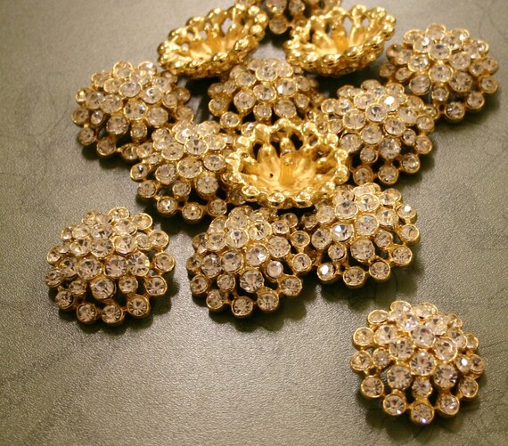 Elegantly Designed Crystal Buttons with Extra Sparkle and