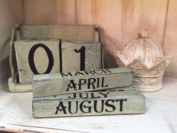 Vintage Distressed Reusable Block Calendar