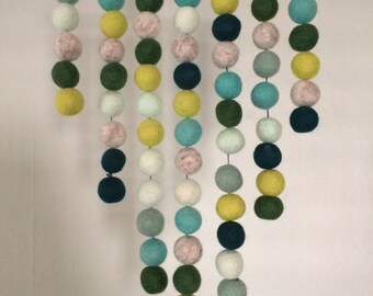 Felt Ball Wall Hanging - Green