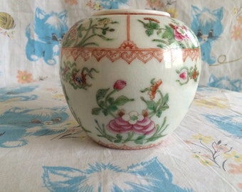 Vintage hand painted Vase made in Hong Kong
