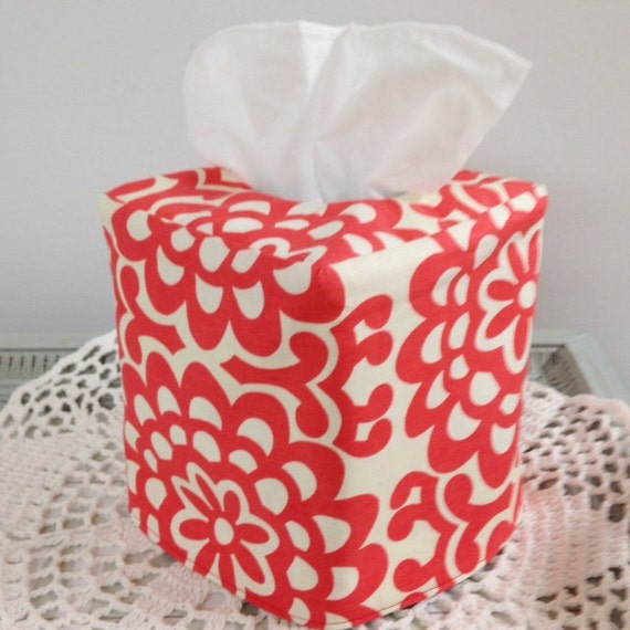 Items similar to Tissue Box Cover - Reversible Cherry Wallflower on Etsy