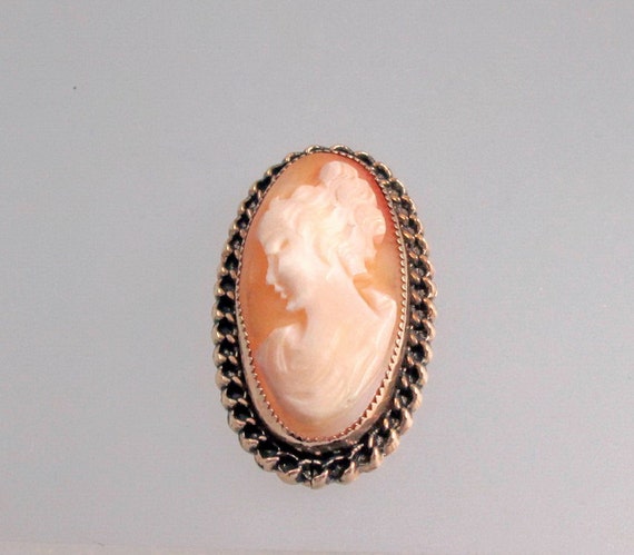 Carved Shell Cameo Brooch12Kt Gold Filled by KatcherrFancy on Etsy