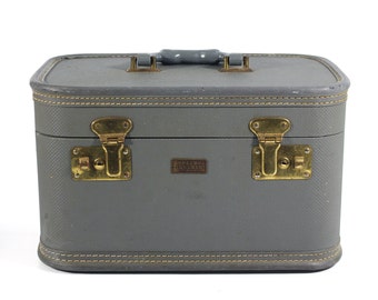 Grey Shelby Luggage Train Case