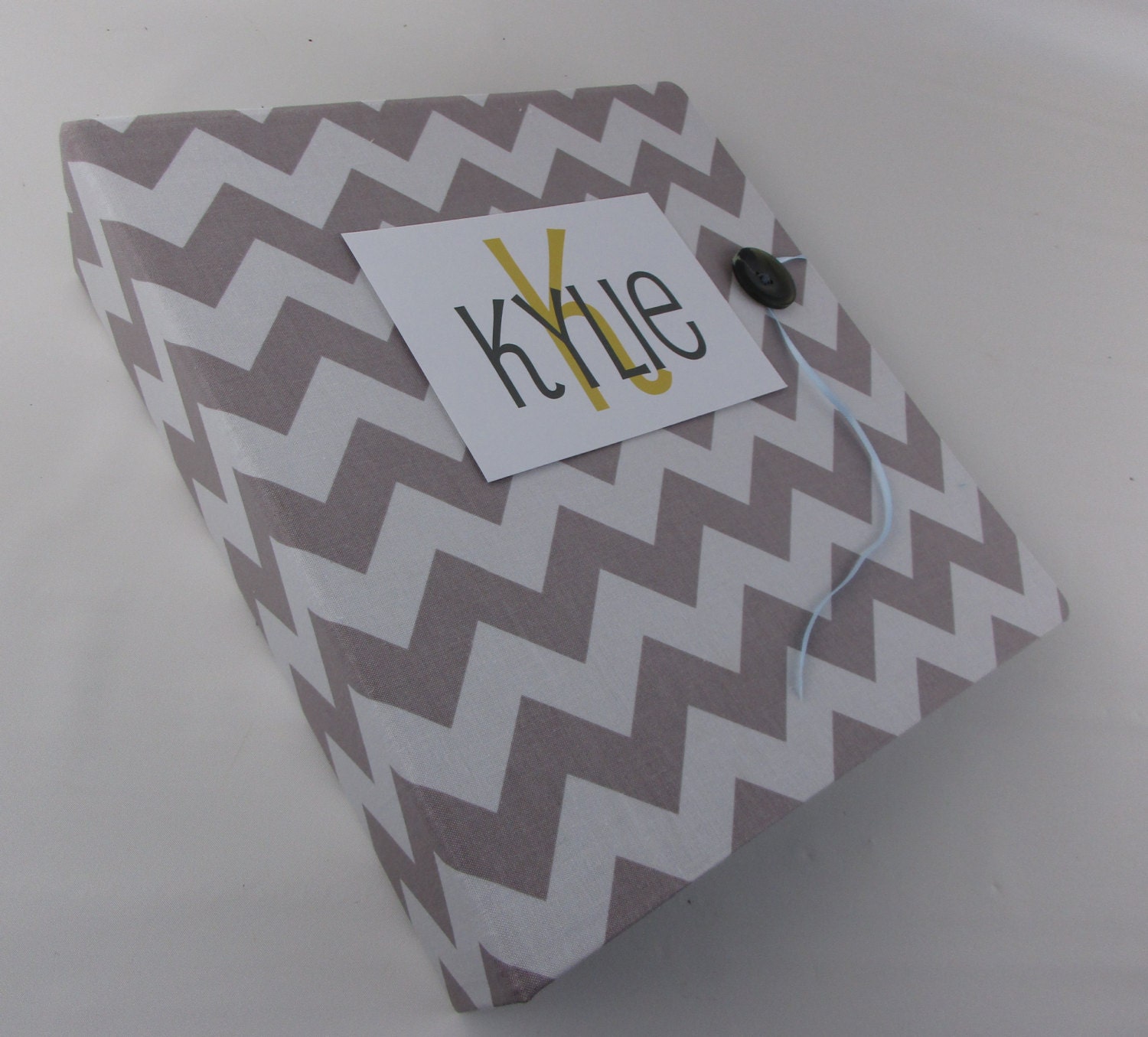 Baby Memory Book & Keepsake Box – Gender-Neutral Baby Book From Birth To Age 5 With Stickers