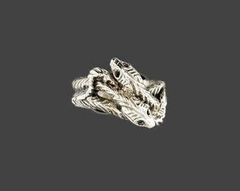 Vintage Style Twin Snakes Ring in Sterling Silver With Garnet Eyes