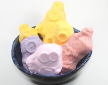 Artículos únicos para despicable me favor | Etsy