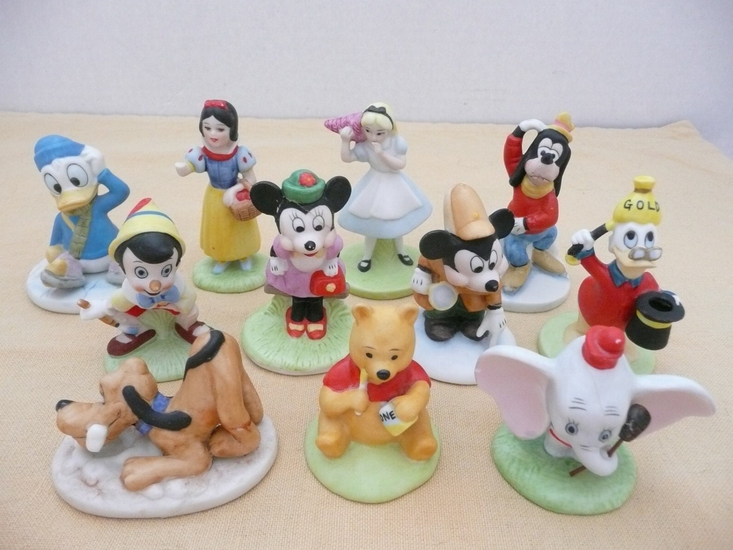 porcelain disney figurines japan
