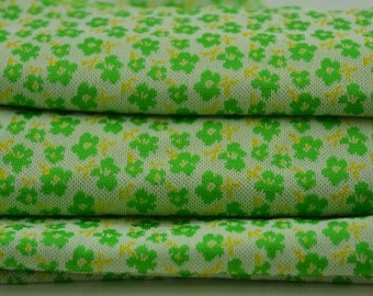 Vintage Fabric Green Flower Print Stretch Polyester 1 3/4 yards 84 " wide