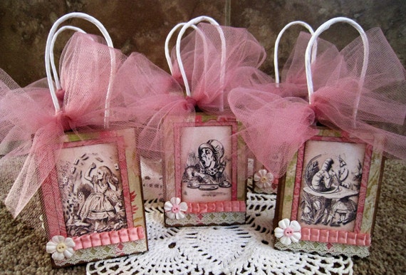 Alice in Wonderland Party Favor Bags Set of by TwoCraftyCreations