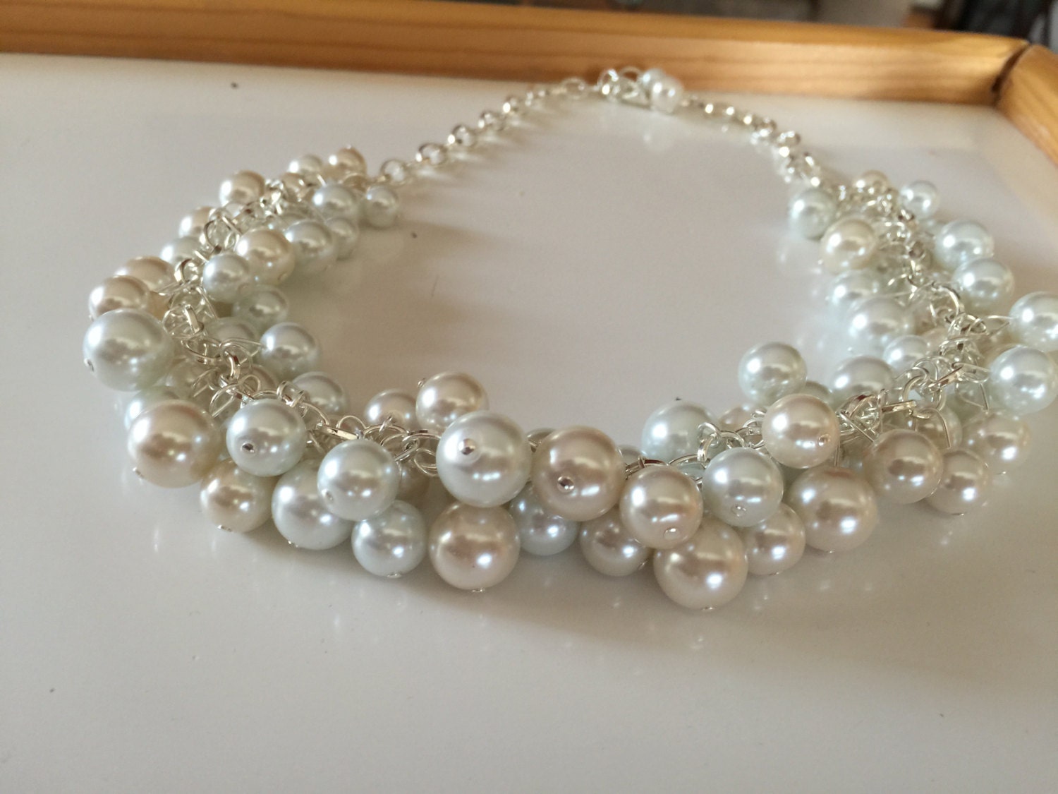 Chunky pearl necklace in Ivory and white - cluster Pearl statement necklace