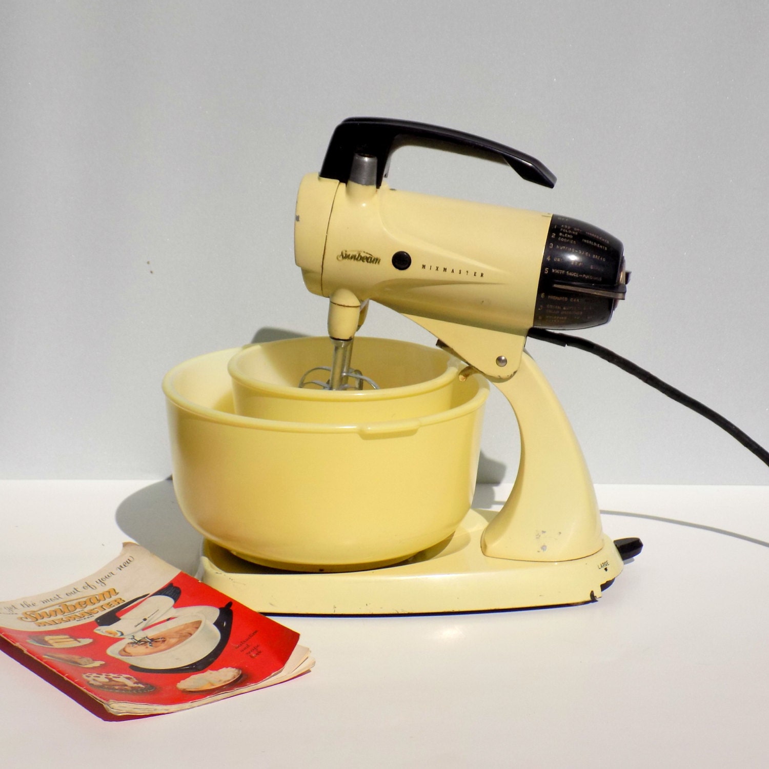 Vintage 1950's Sunbeam Mixmaster Electric Stand Mixer in