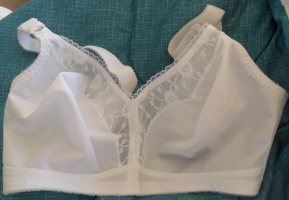 Vintage White Bra 40C Rayon Nylon Montgomery Ward