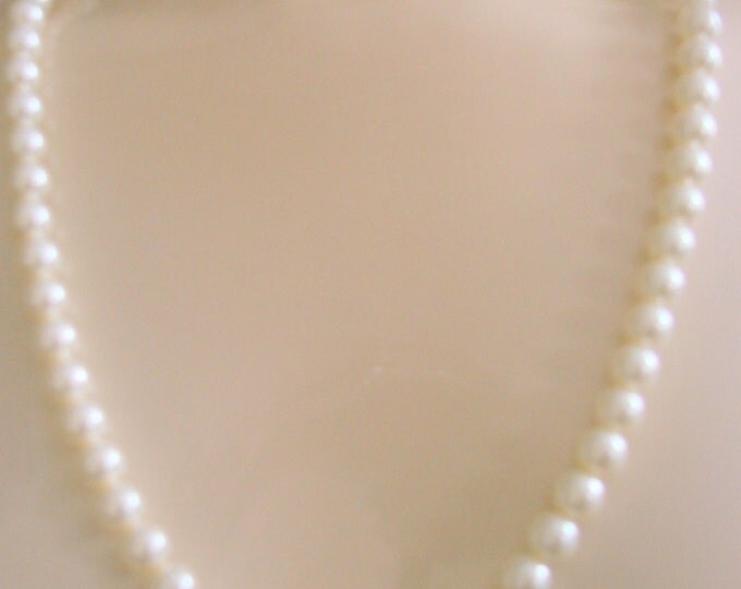 80s Vintage 1928 Simulated Pearl Necklace / Designer Signed / Wedding Bridal / Jewelry / Jewellery