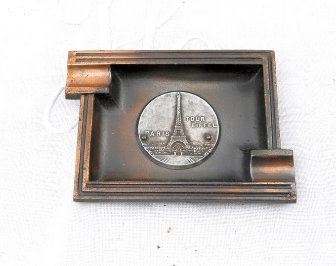 Vintage French Art Deco Metal Ashtray with the Eiffel Tower, Retro Parisian Cafe Decor, Ash Tray made of Cast Metal from France, Brocante
