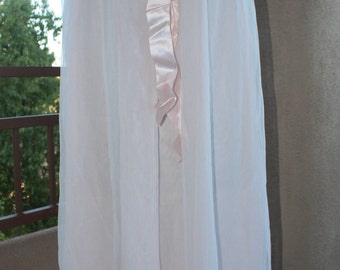 Aristrocraft by Superior 1960's 100% Nylon Pale Pink Nightgown Double layer Chiffon and Satin Bow SZ Med