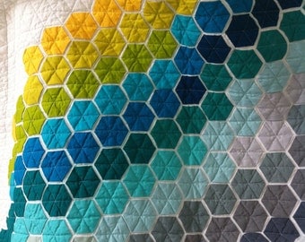 Baby quilt, modern hexagon quilt, cot patchwork quilt, modern bright hexagon quilt, baby hexagon crib quilt