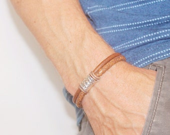 Mens Personalised Bracelet, Leather Bracelet ,Personalised Silver Name Bead, Bracelet, Mens leather bracelet, Father Day Gift, Mens Bracelet