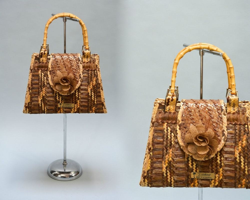 Vintage Basket Purse Woven Straw Bag Made in the Bahamas by