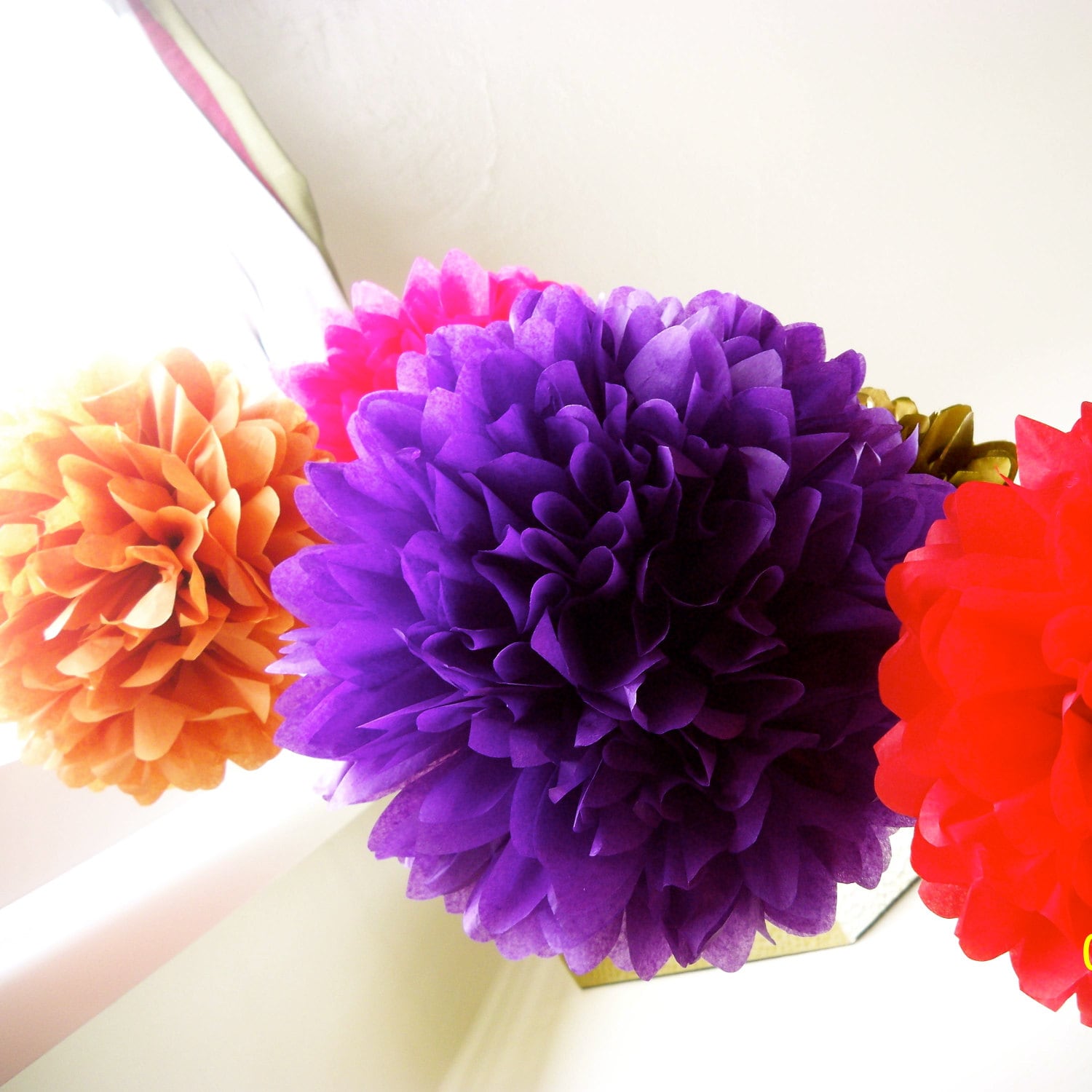 Bollywood / 7 Tissue Paper Pom Poms / Bollywood Party